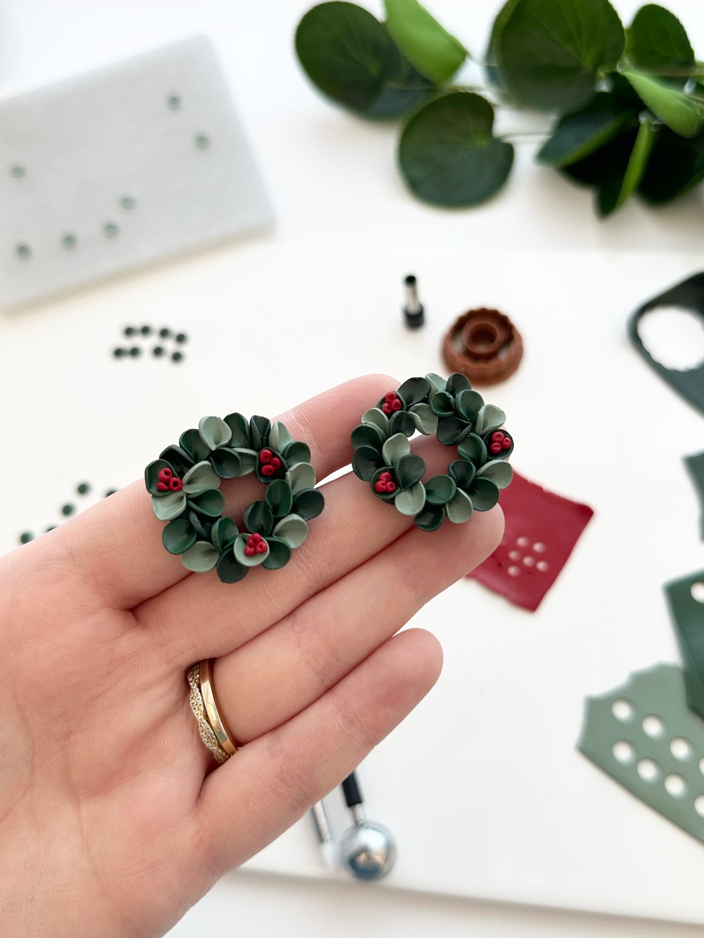 Classic Wreath | Polymer Clay Cutter