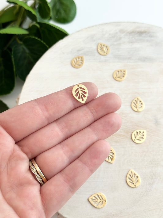 Laser Cut Mini Leaf Charm - Gold (10pc)