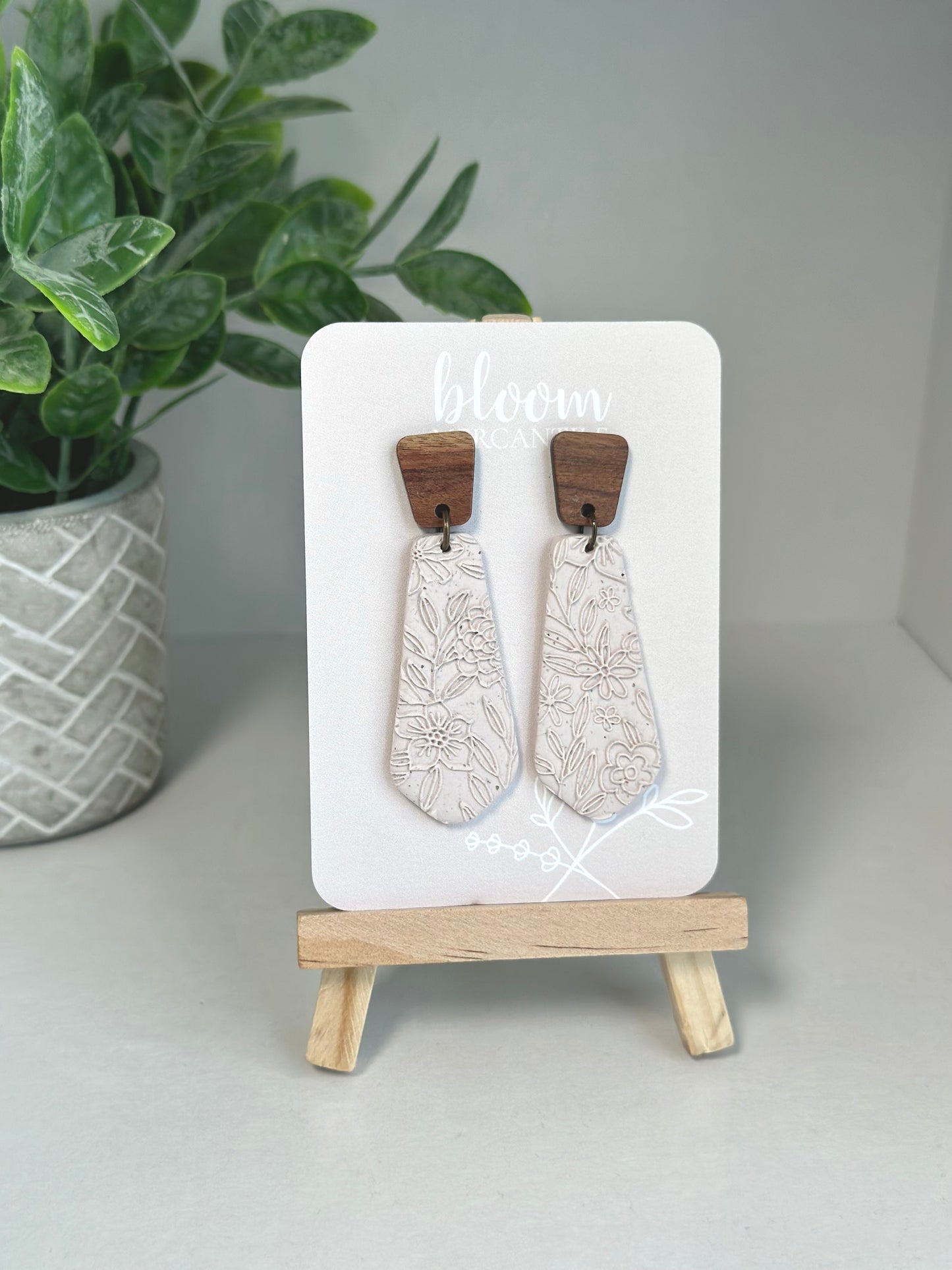 Floral Neutral Dangles