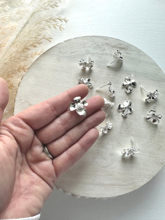 Sculpted Flower Earring Post - Silver (10pc)