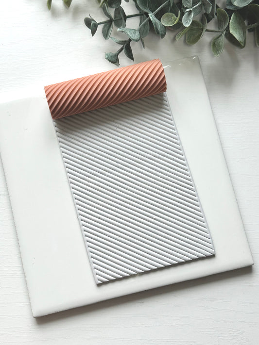 Wide Diagonal Lines | Ribbed Stripes | Texture Roller