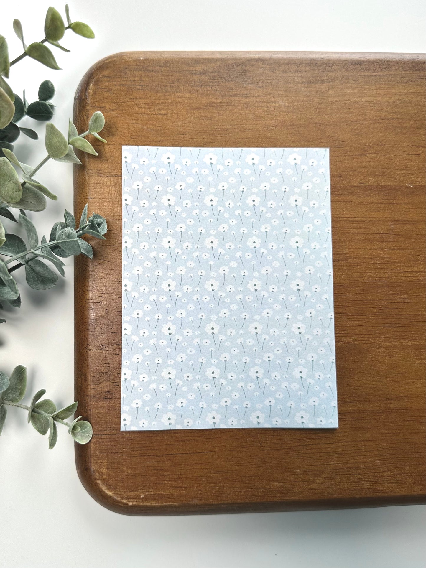 Gray & White Stemmed Flowers | MC01 | Image Transfer Paper