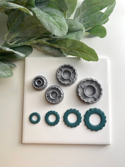 Classic Wreath | Polymer Clay Cutter