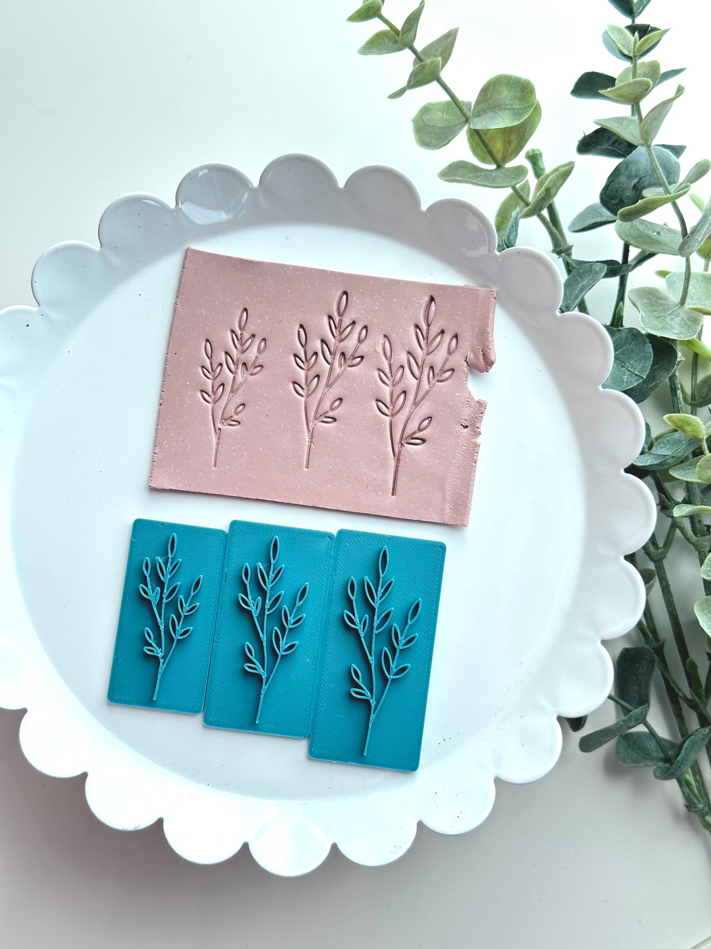 Pointed Leaf Spray | Polymer Clay Stamp