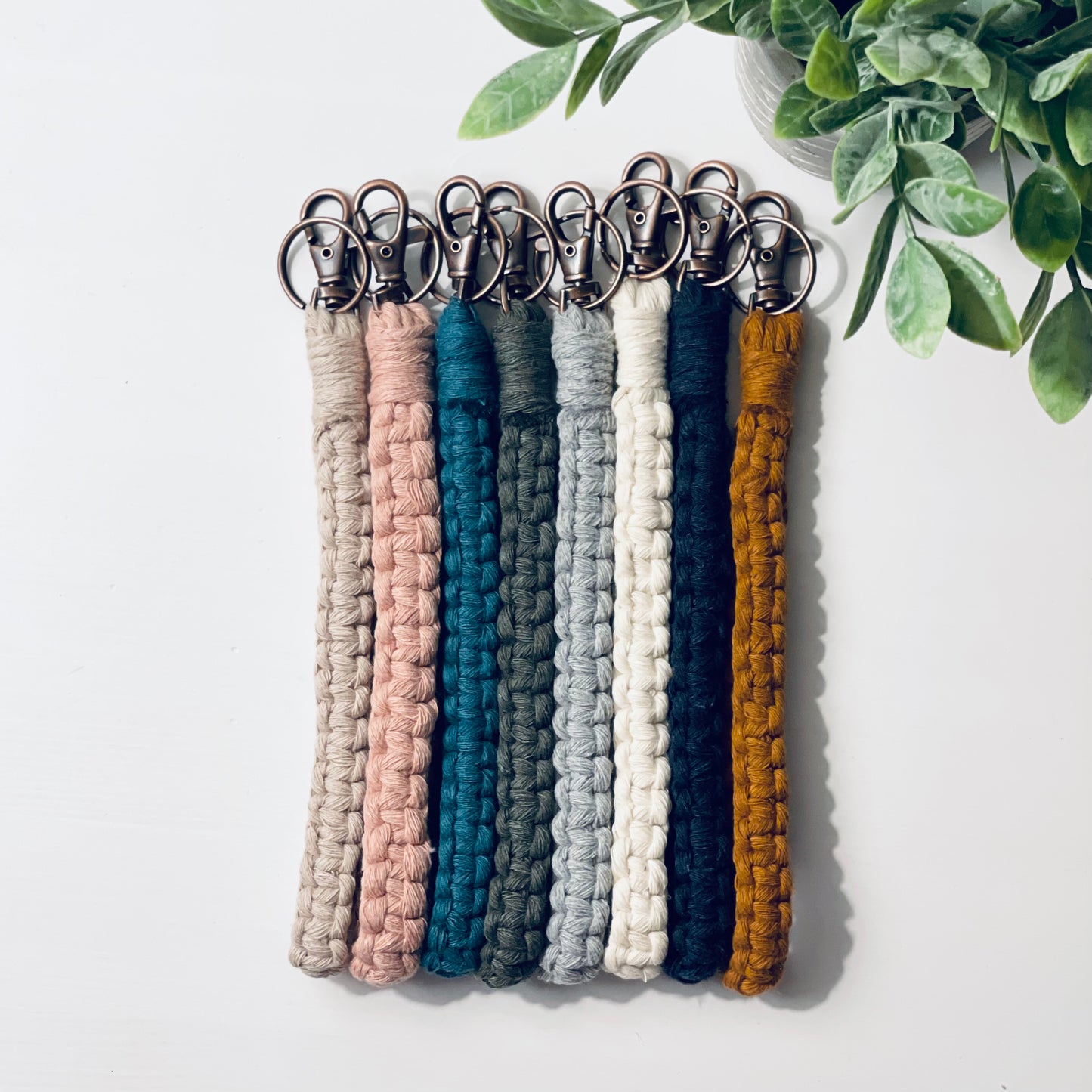 Leah | Macrame Keychain Wristlet